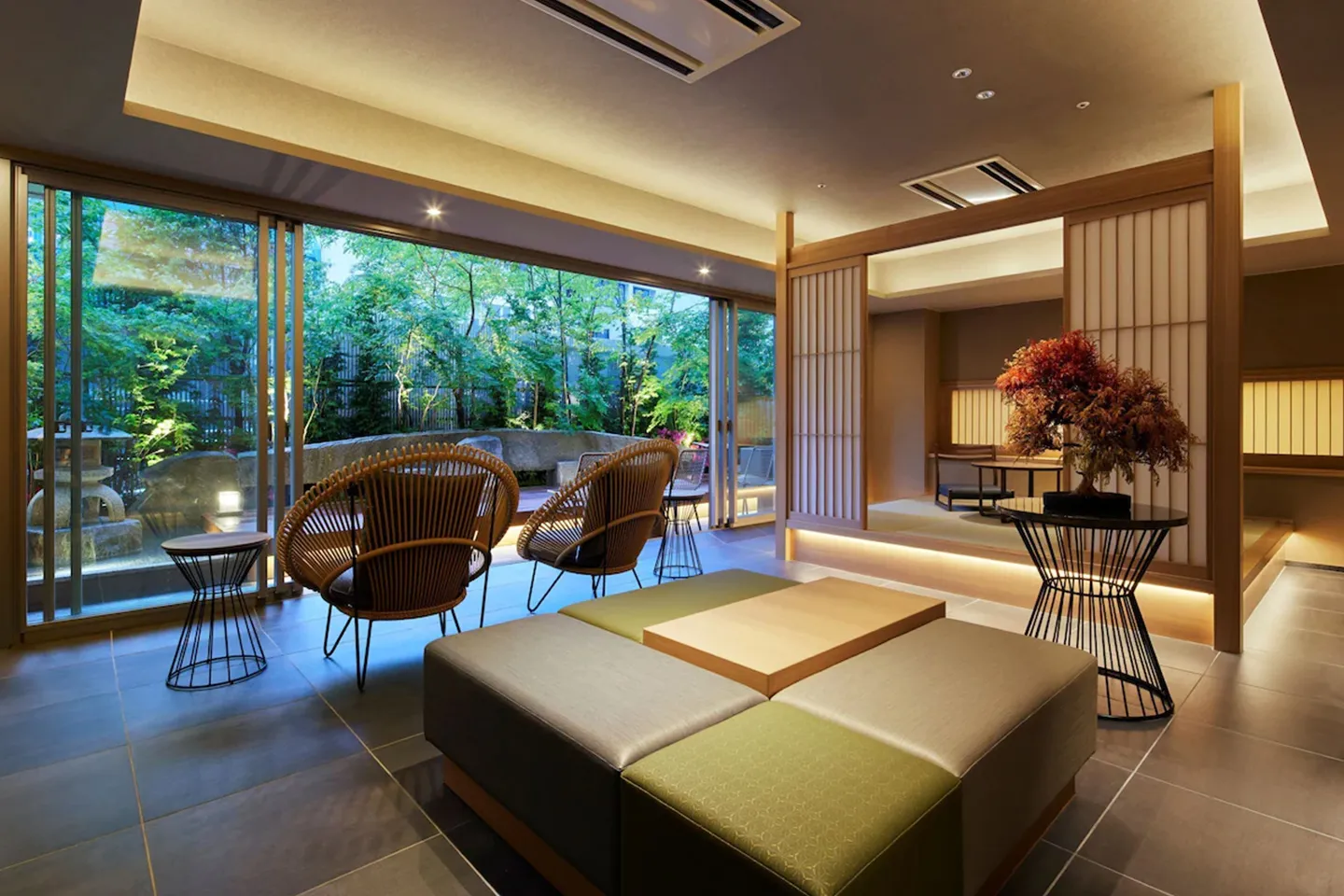 Refresh Lounge